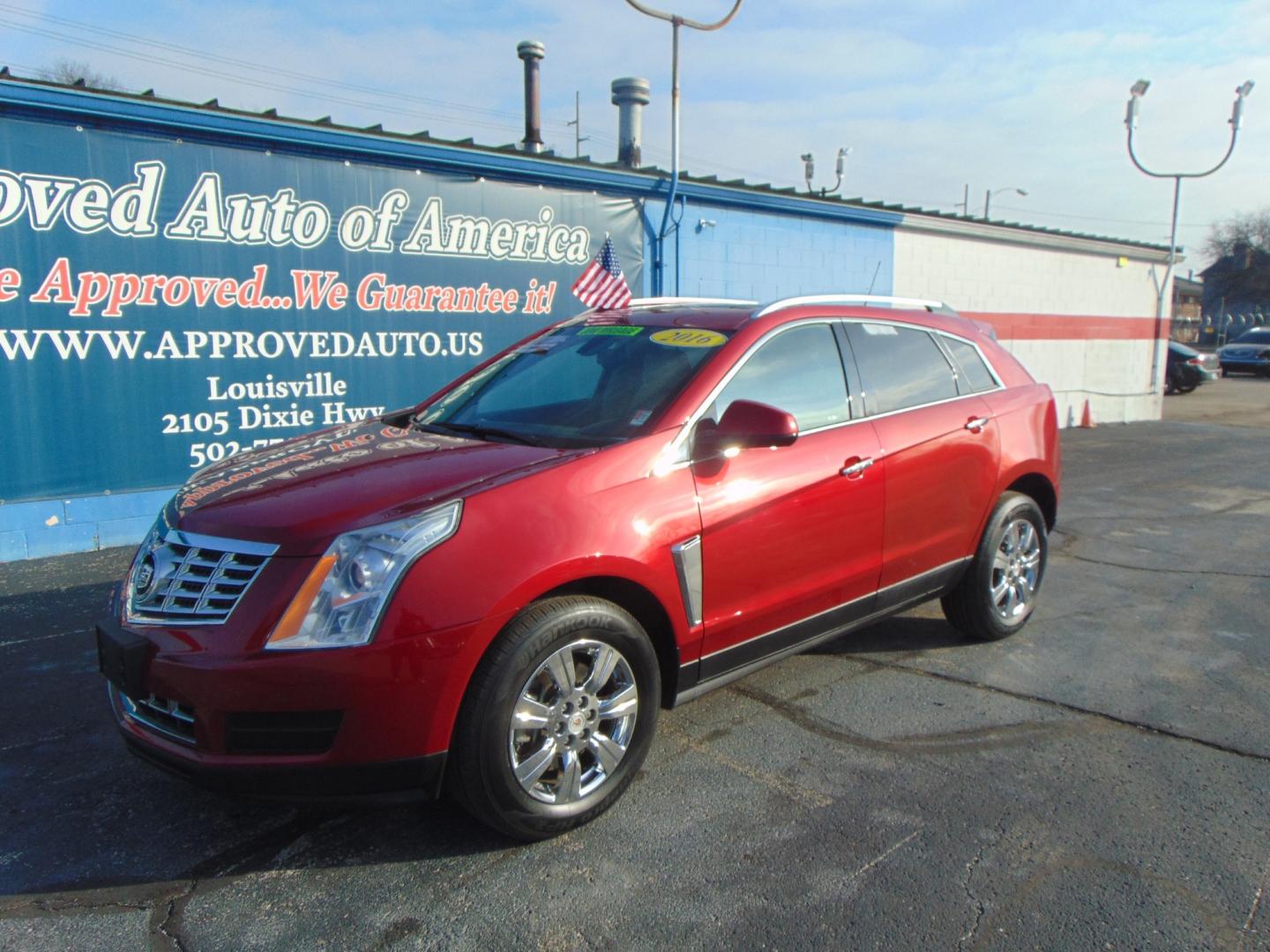 2016 Red Cadillac SRX (3GYFNBE37GS) with an V6 3.6 Liter engine, Auto, 6-Spd TAPshift transmission, located at 2105 Dixie Hwy, Louisville, KY, 40210, (502) 772-3333, 38.220932, -85.795441 - Photo#2